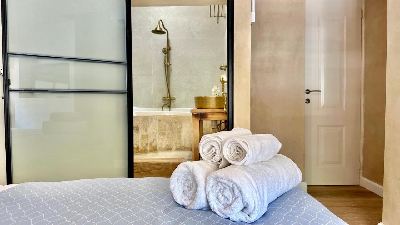 Boutique Apartment In Heart Of Haifa Exterior foto